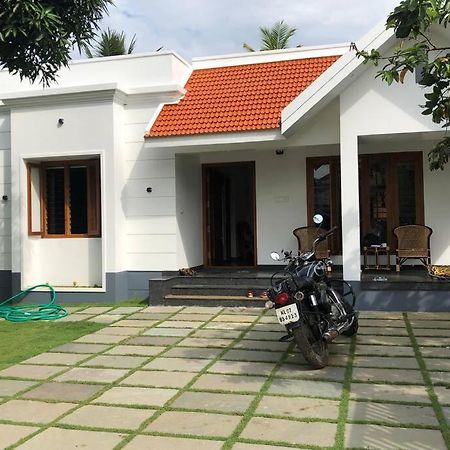 Beautiful Village House With All Facilities. Alappuzha Εξωτερικό φωτογραφία